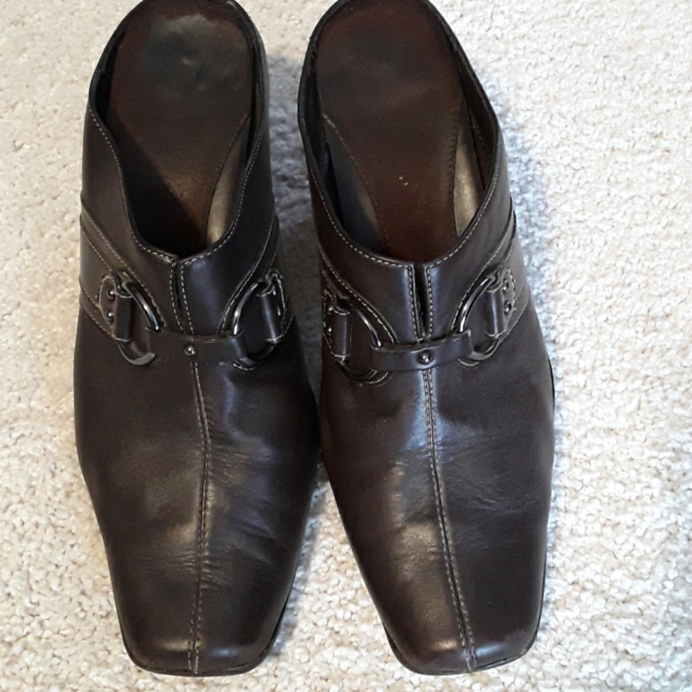 Shoes - Picture 3 of 3